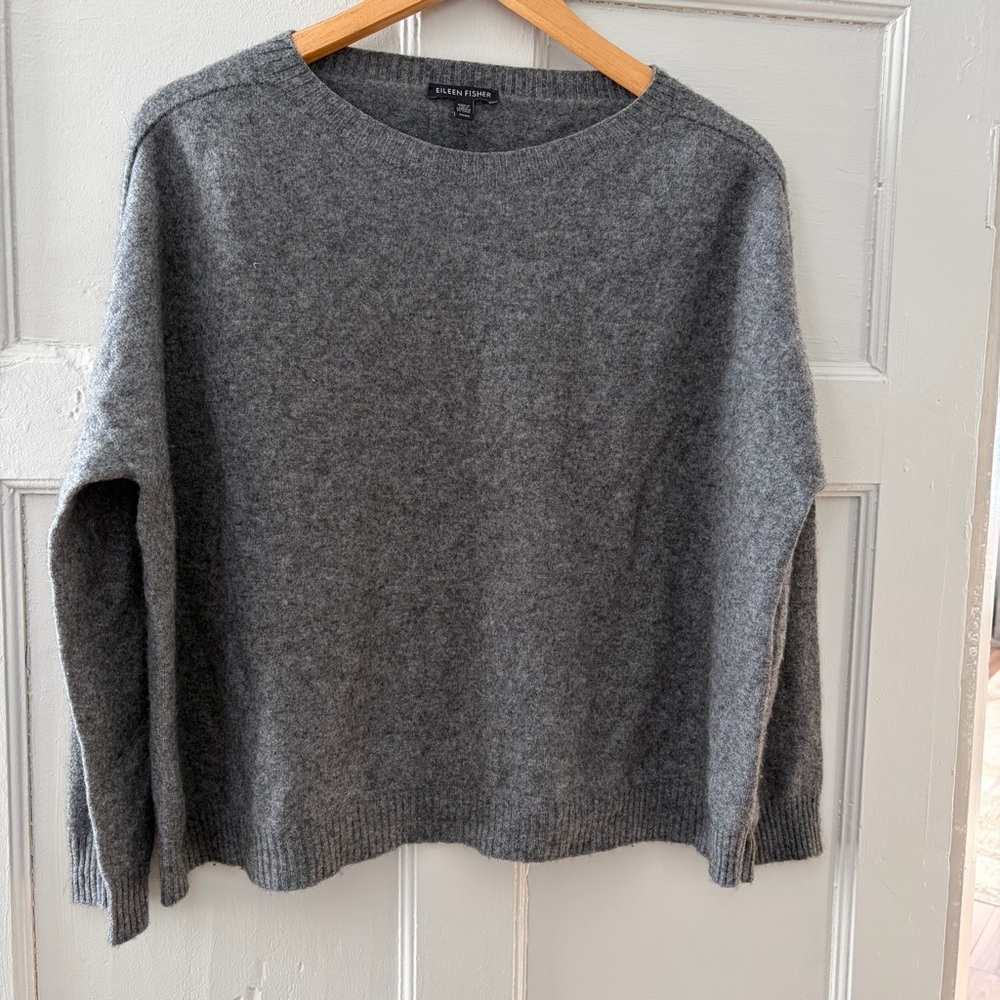 Eileen Fisher Italian Cashmere Gray Sweater - Picture 3 of 8